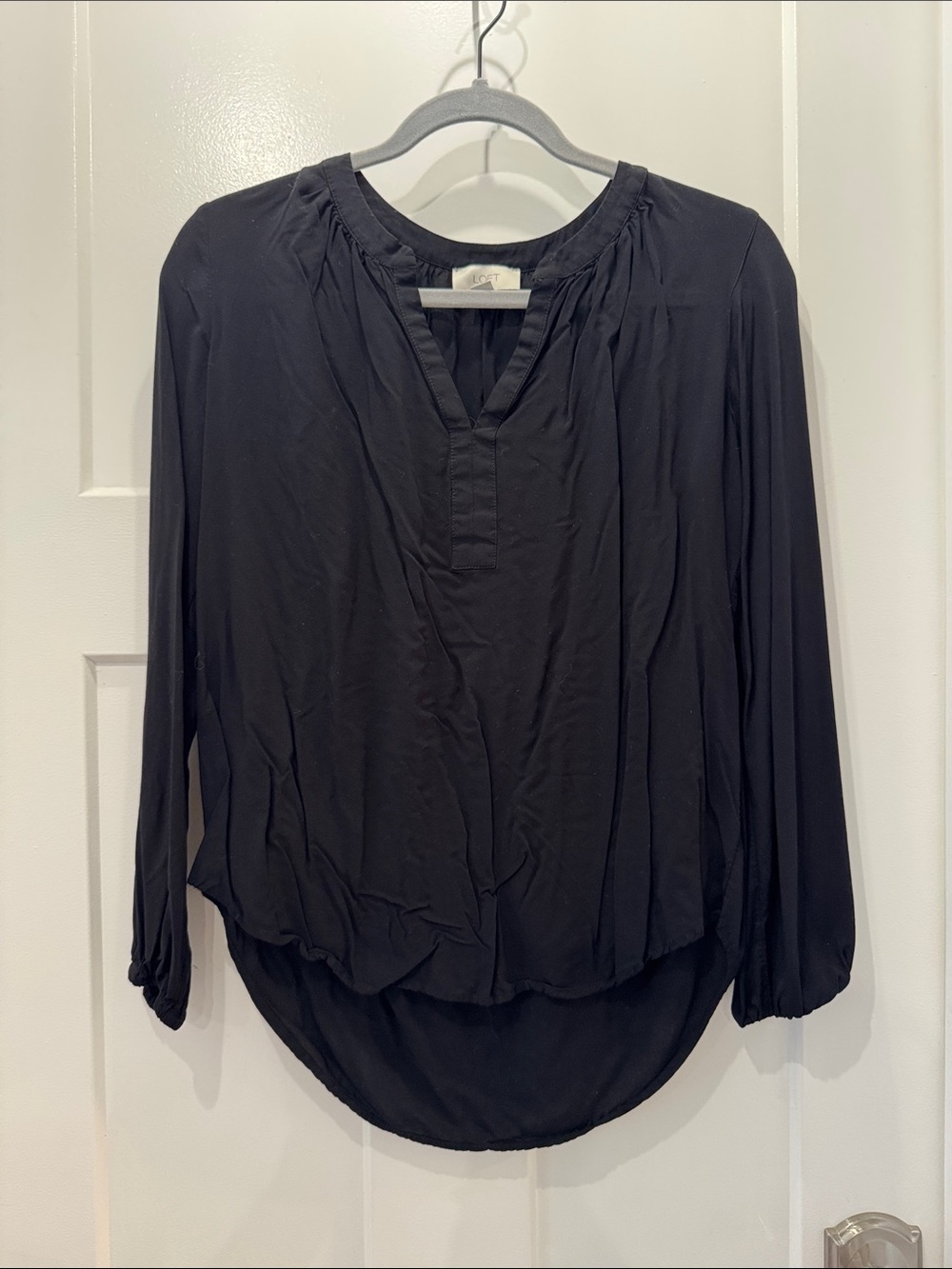 LOFT Women’s Black Long-Sleeve Split-Neck Blouse Size Small